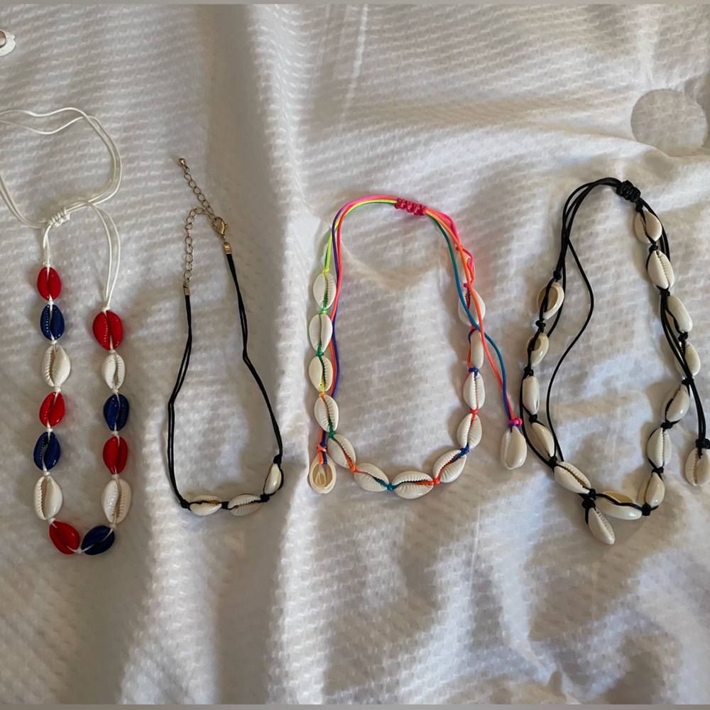 Seashell necklace and bracelet set